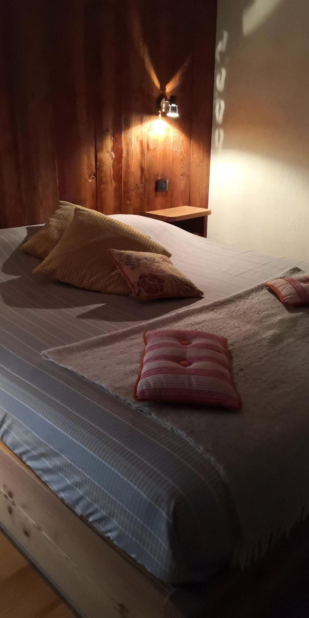 Agriturismo Au Jardin Fleuri Antey-Saint-André Esterno foto